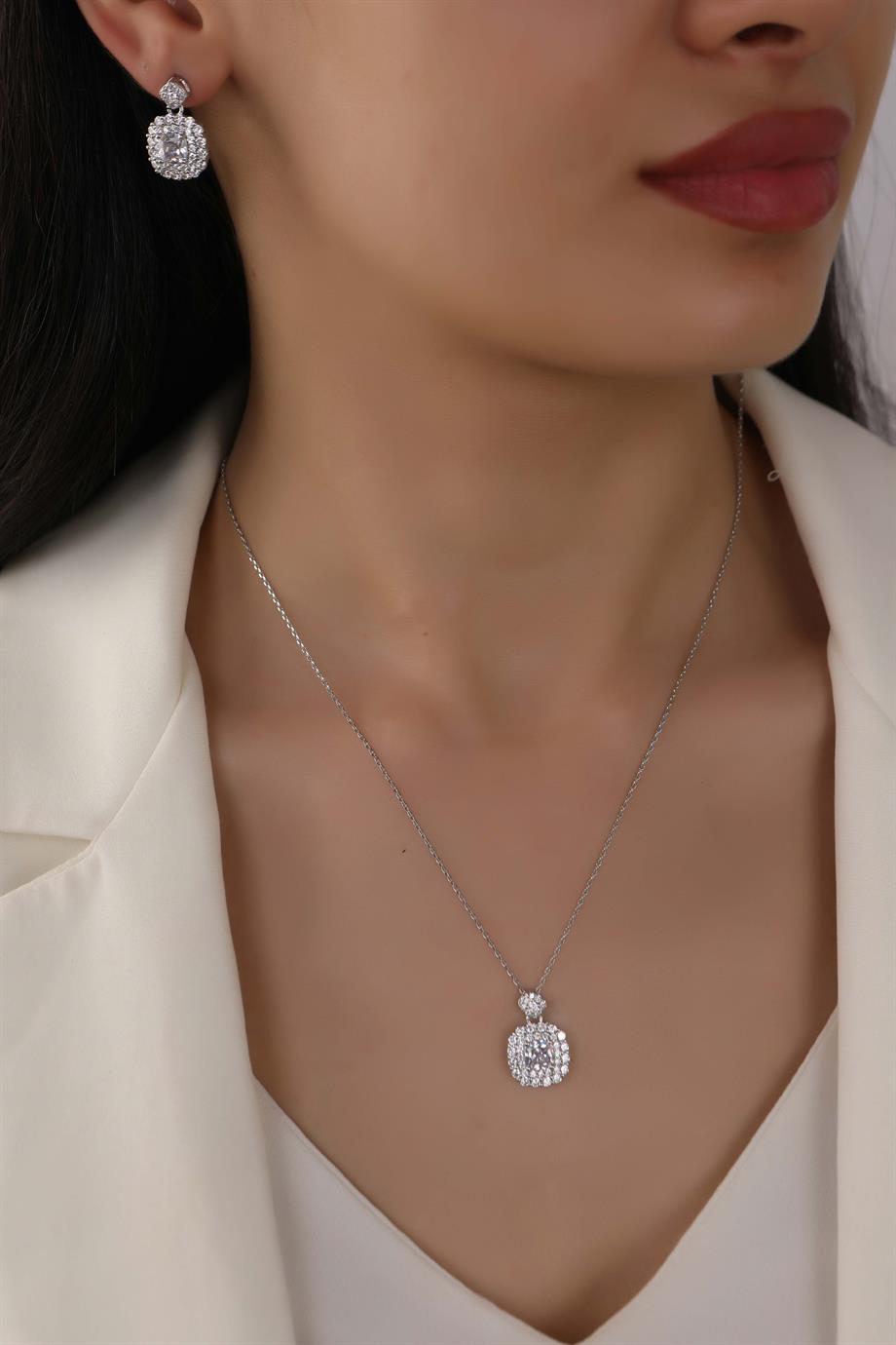 Queen Kolye - Küpe Set