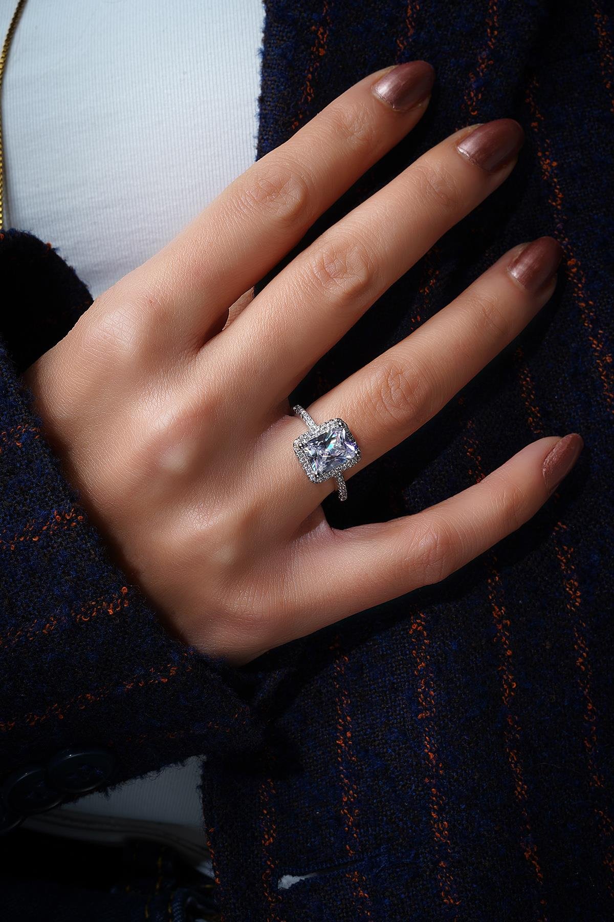 SİNGLE BAGUETTE YÜZÜK