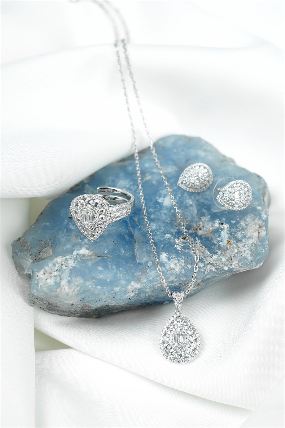 Steven Kolye-Küpe-Yüzük Seti