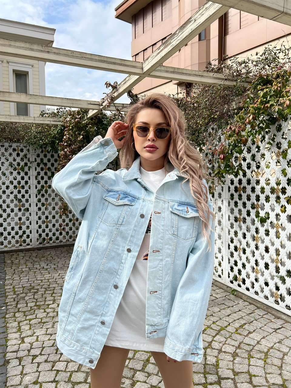 Asimetrik Kesin Tablo Detay Jean Ceket