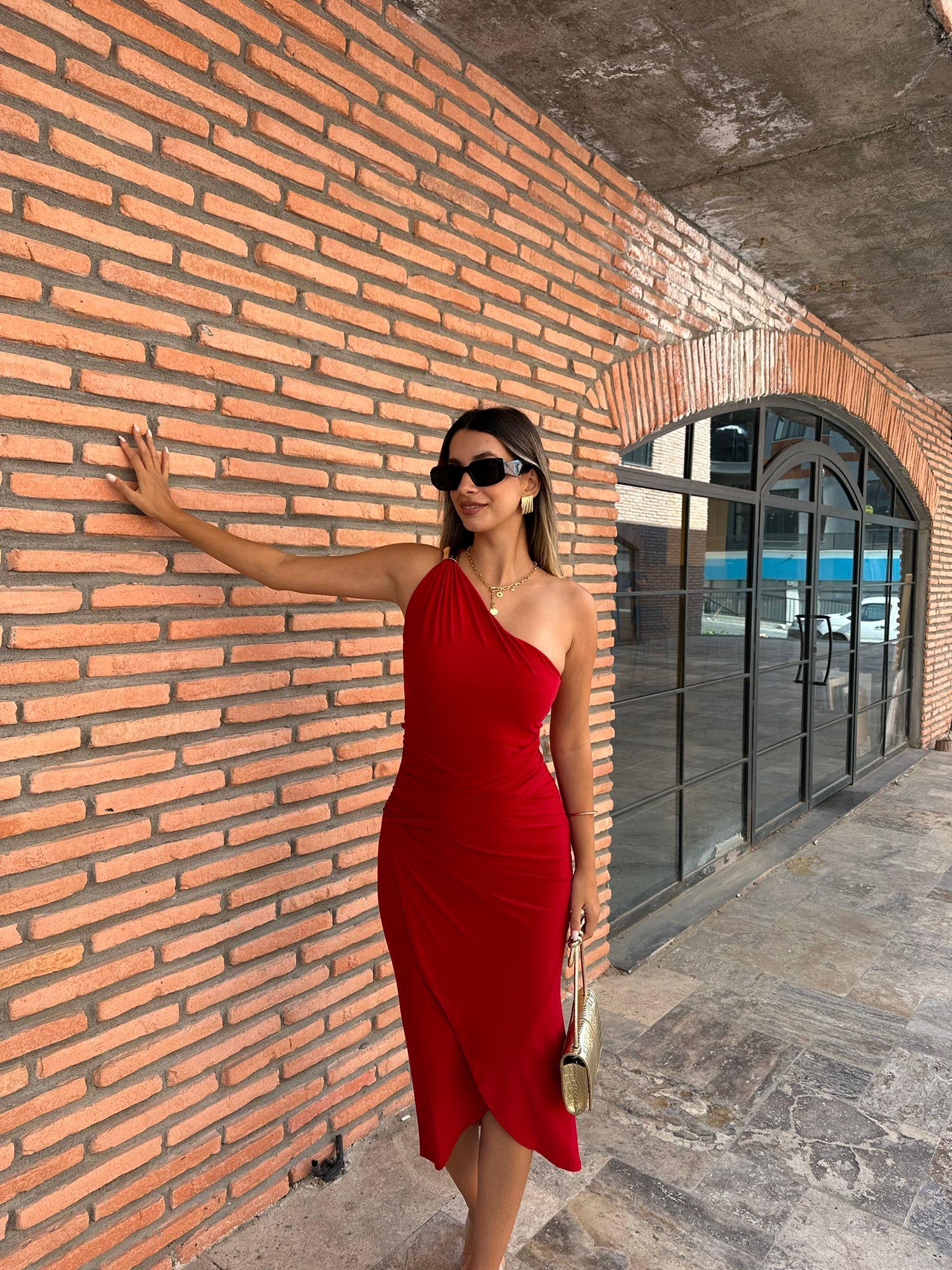 Askısı Gold Detay Kırmızı Tek Kol Elbise 070621204