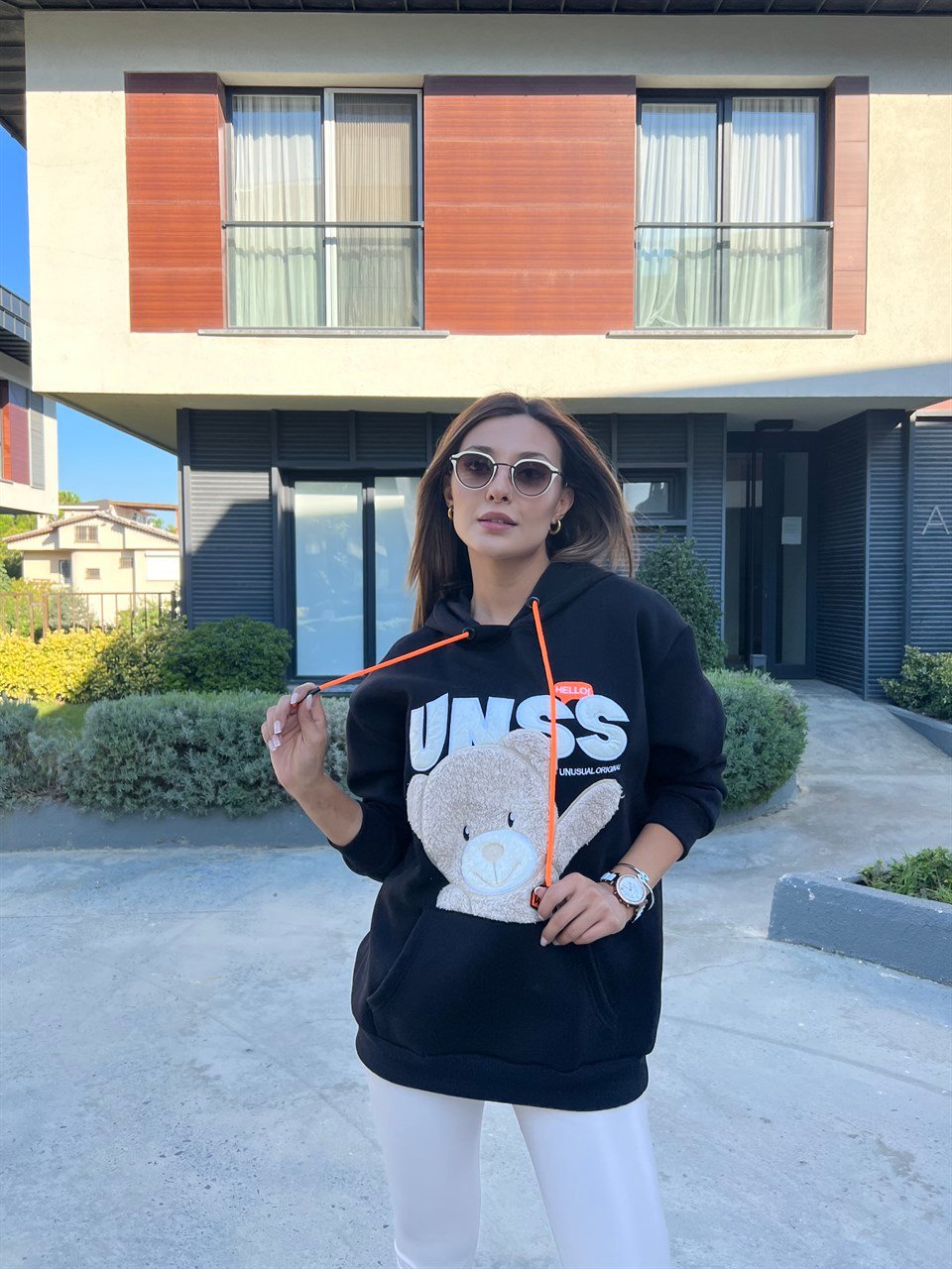 Bear Peluş İşlemeli Siyah Kapüşonlu Sweat 
