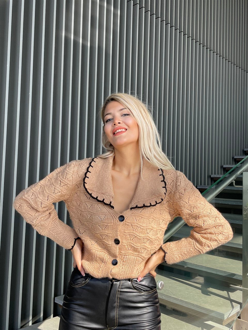 Bebe Yaka Camel Triko