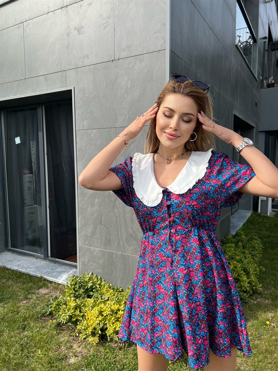 Bebe Yaka Şortlu Elbise