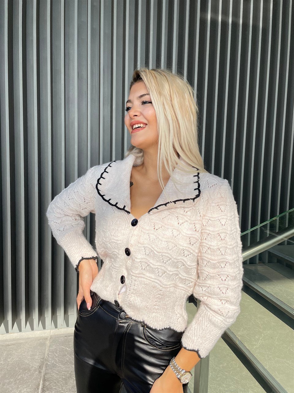 Bebe Yaka Triko