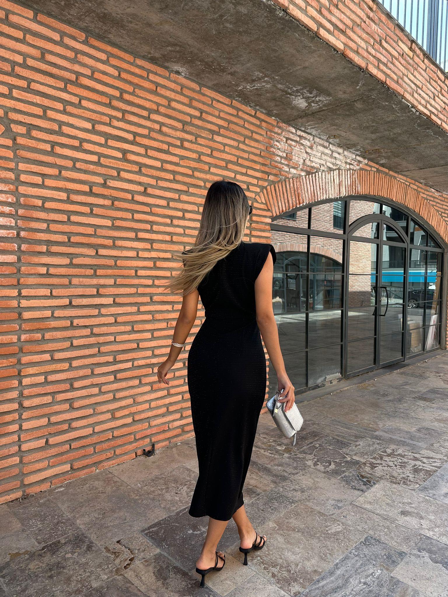 Broşlu Işıltılı Siyah Kalem Elbise 070621202
