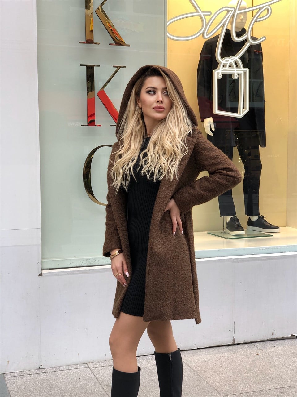 Bürümcük Kapüşonlu Kuşaklı Taba Kaban
