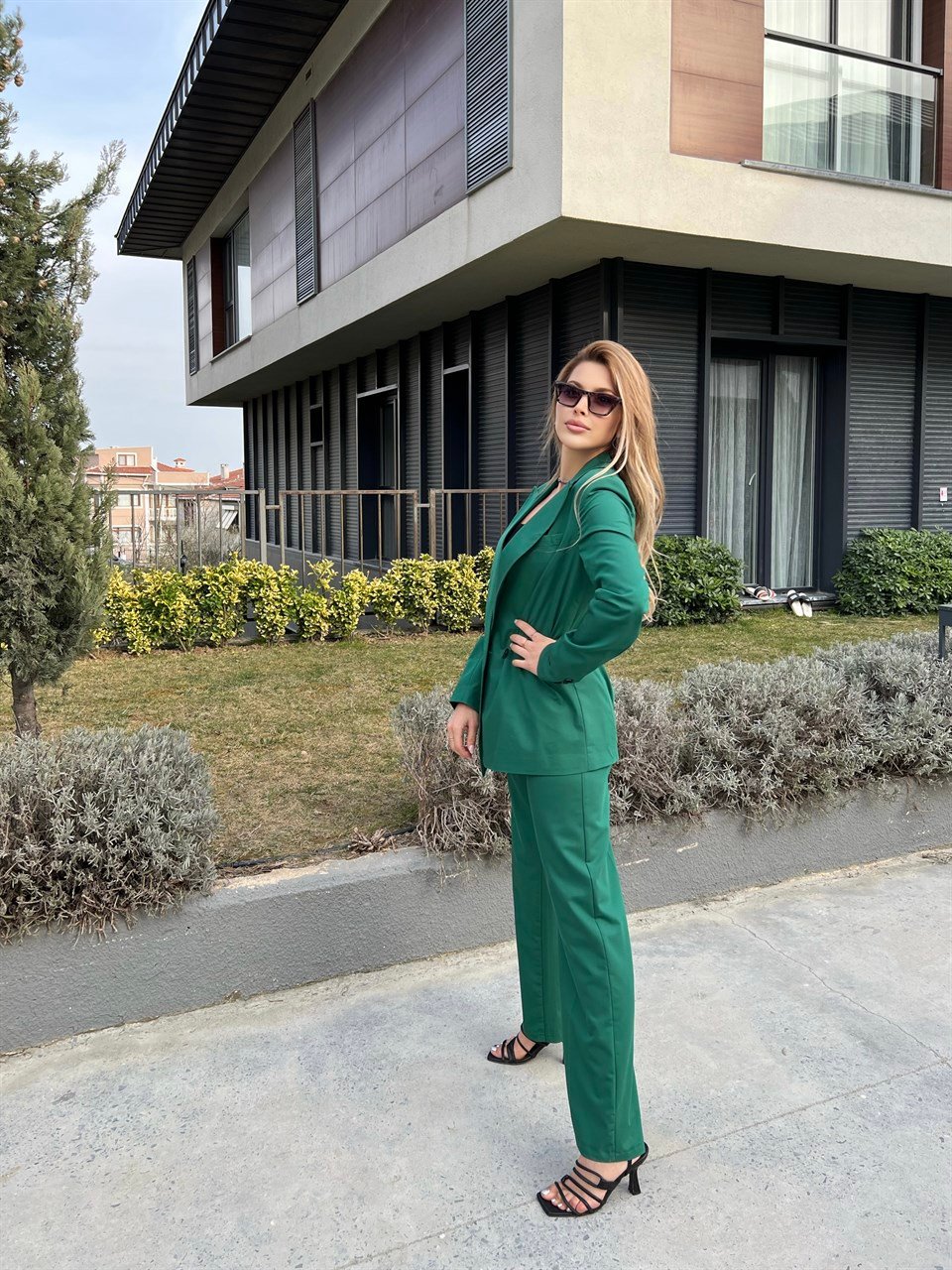 Çam Yeşili Palazzo Takım