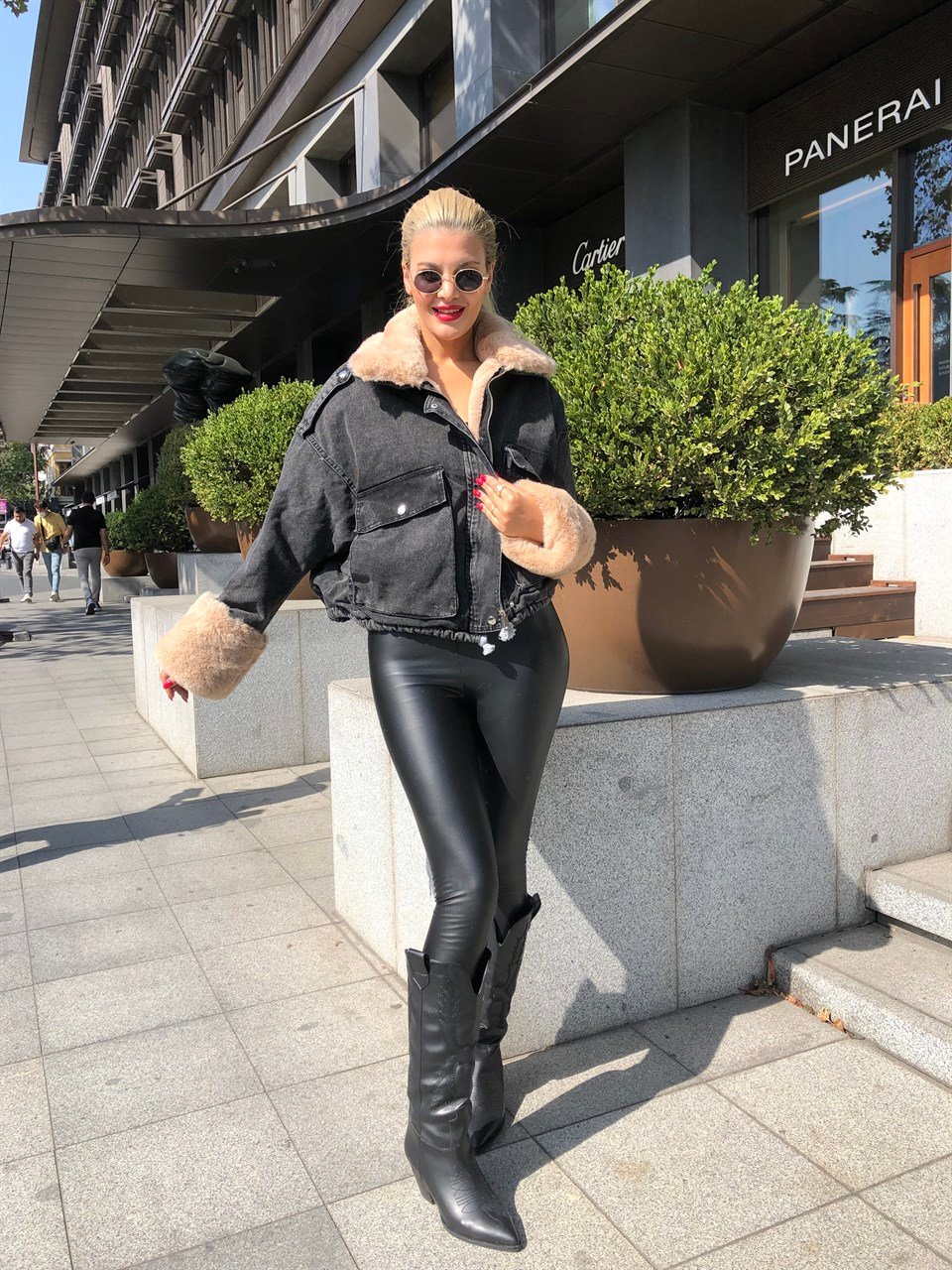 Camel Kürk Detay Siyah Ceket