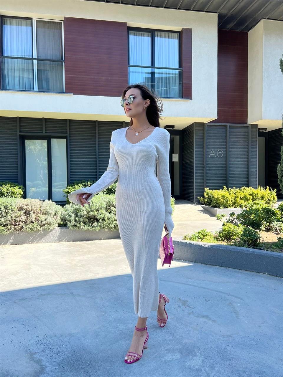 Charlize Bej Triko Elbise