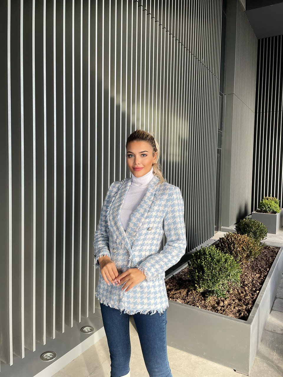 Düğme Detay Mavi Tuvid Ceket