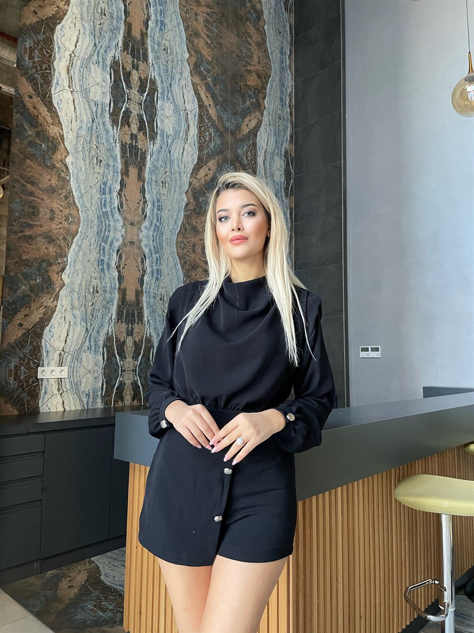 Düğme Detay Şortlu Tulum