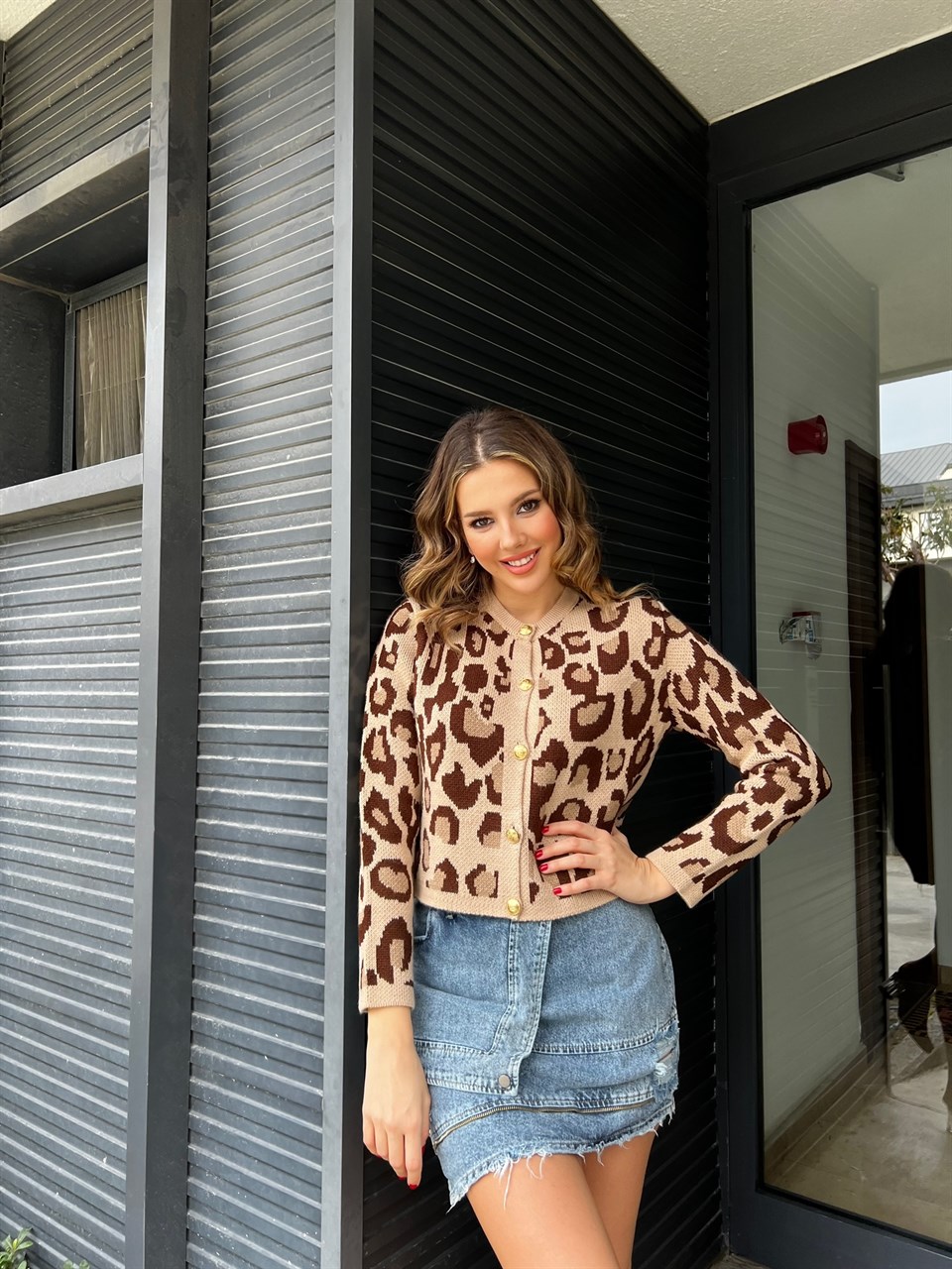 Elit İplik Gold Düğmeli Leopar Hırka A6397