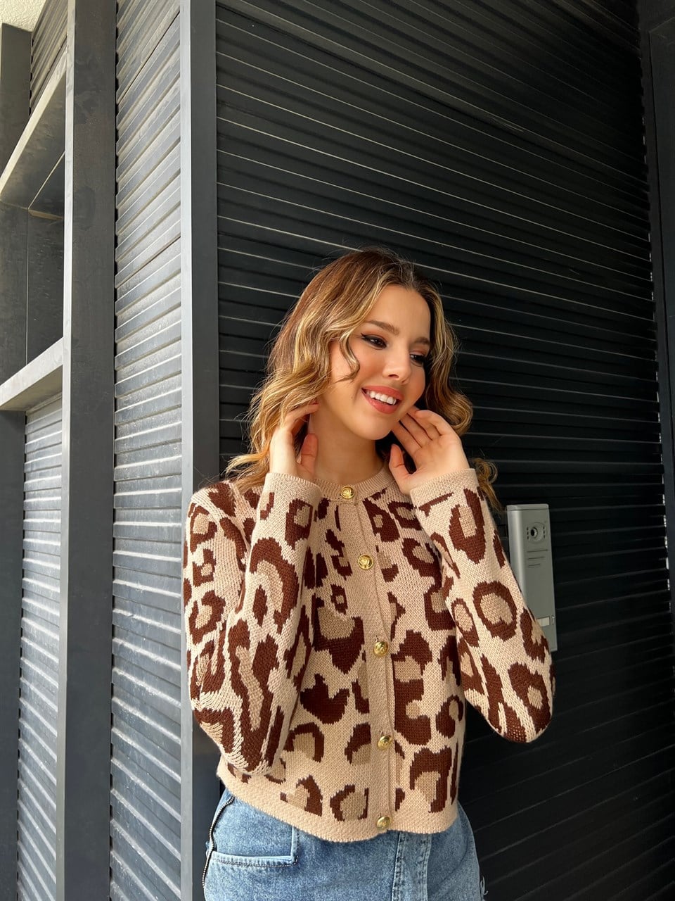 Elit İplik Gold Düğmeli Leopar Hırka A6397