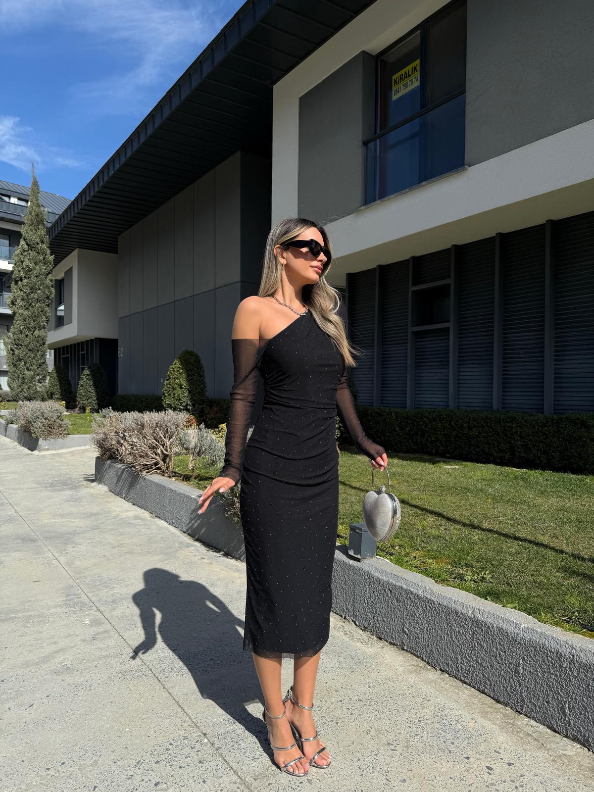 Emily Tek Omuz Taşlı Tül Elbise kelb2210grs