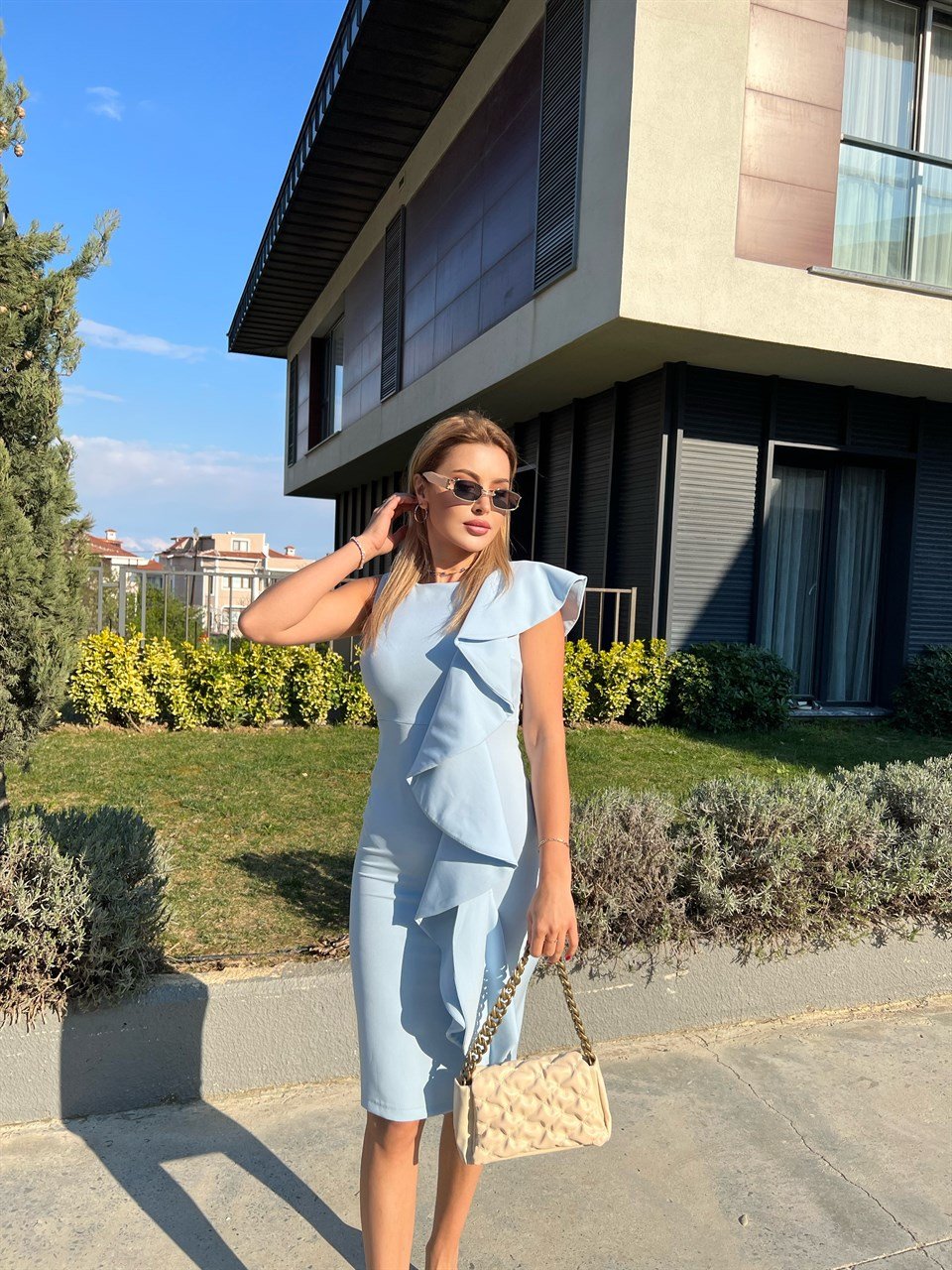 Fırfır Detay Bebe Mavisi Kalem Crep Elbise