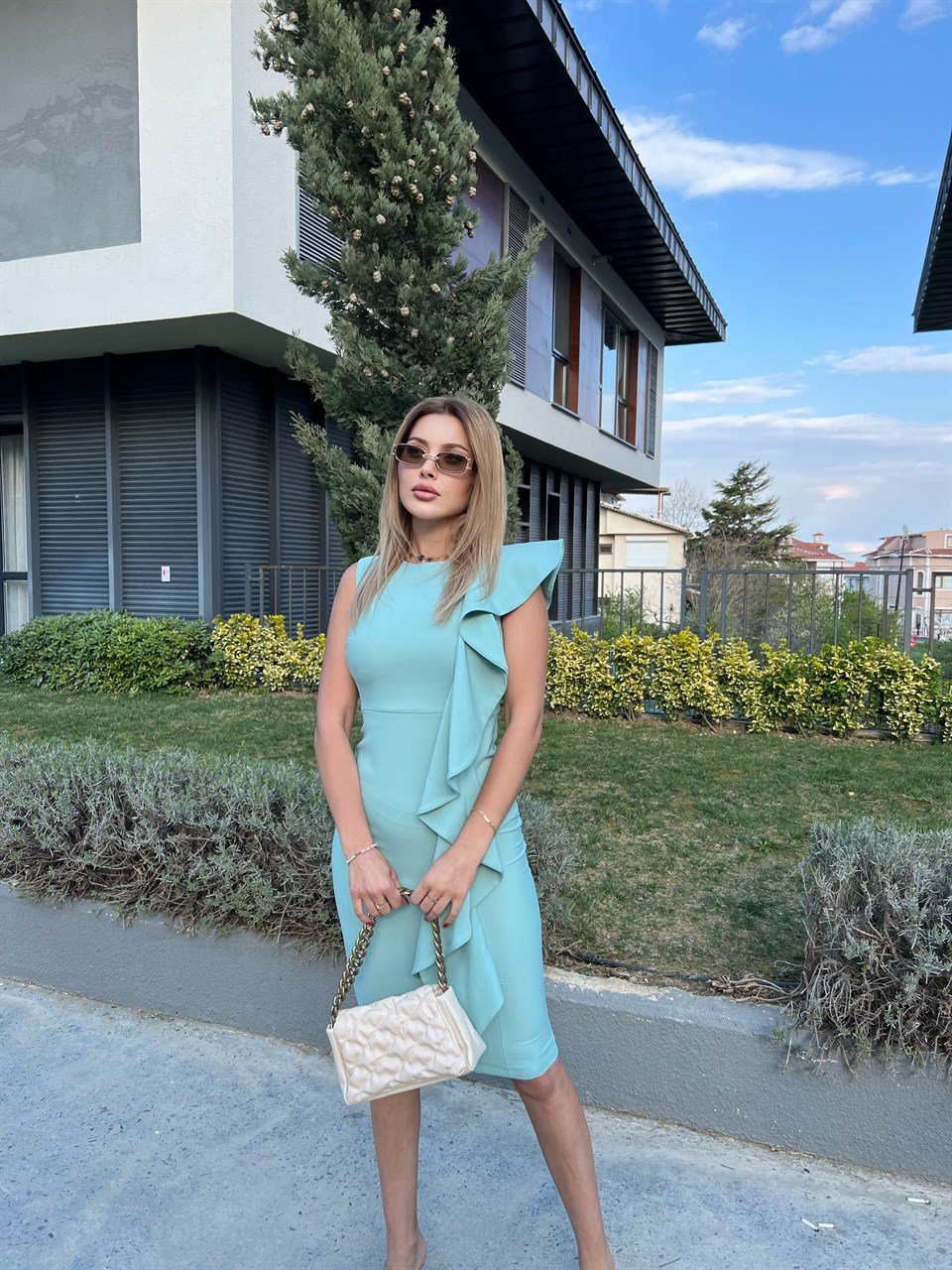 Fırfır Detay Su Yeşili Kalem Crep Elbise