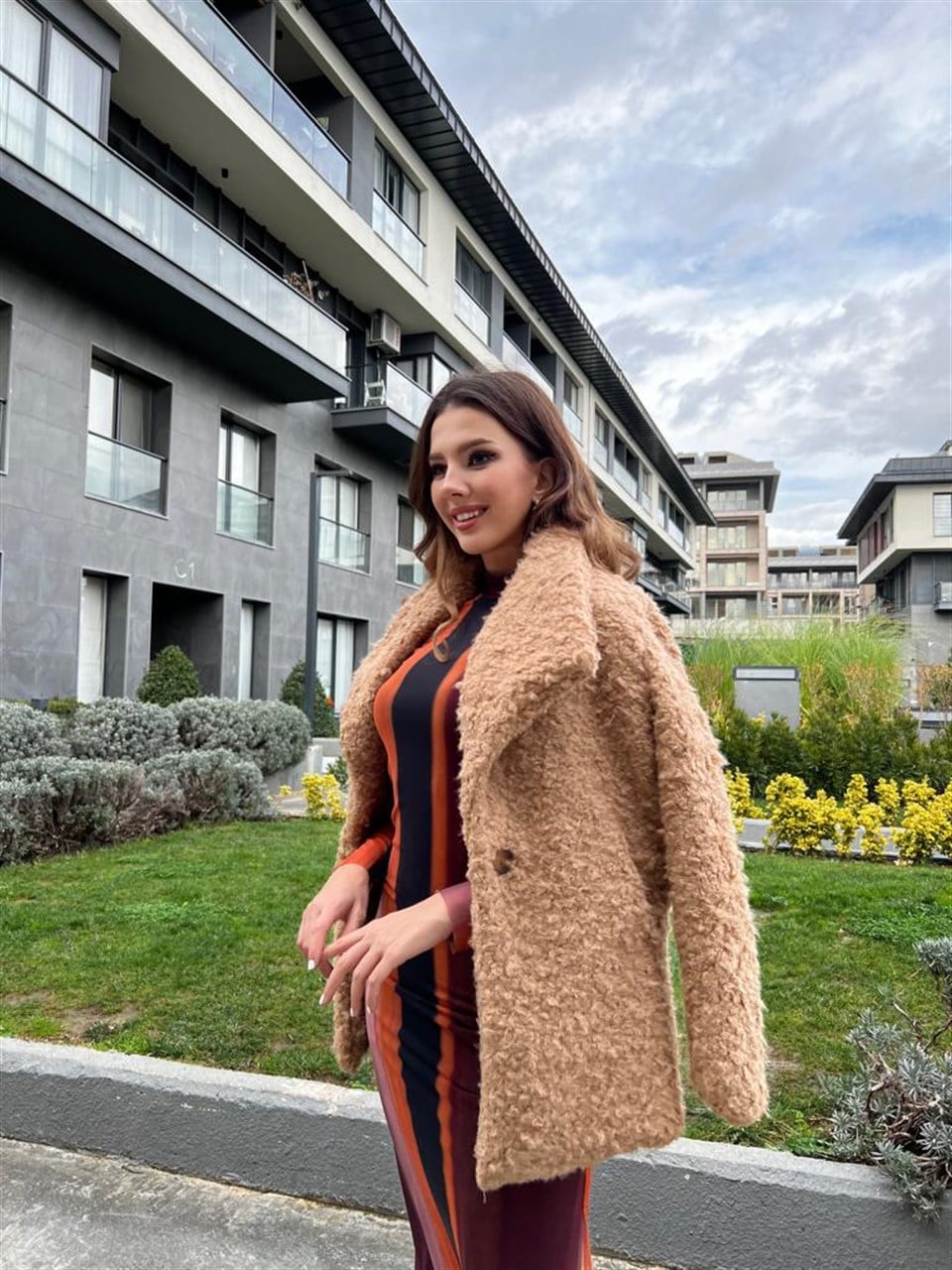Geniş Yaka Bürümcük Camel Kaban 6398