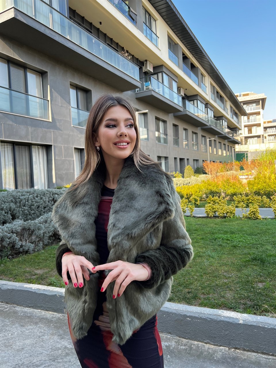 Geniş Yaka Vip Kalite Yeşil Kürk 1964