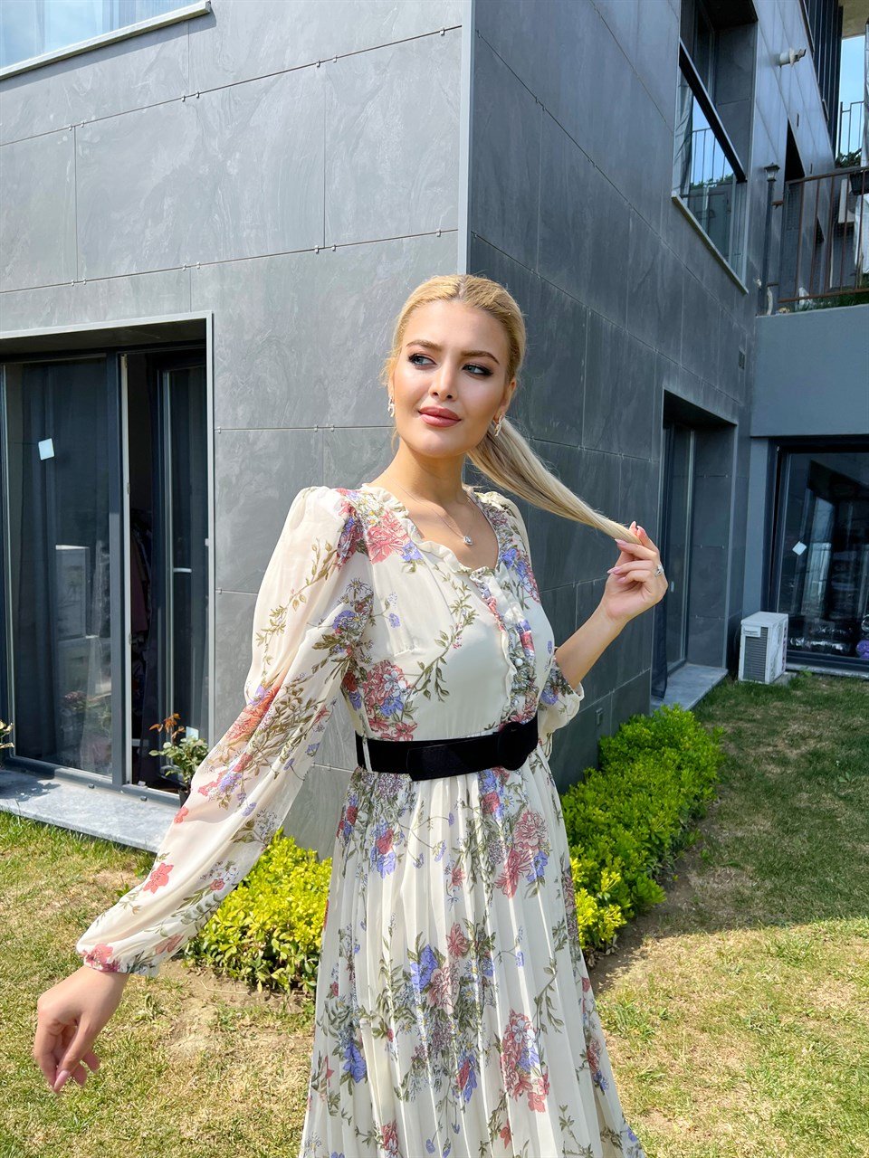 Gilda Astarlı Krem Şifon Elbise