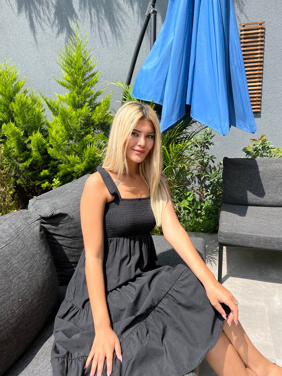 Gipeli Siyah Elbise