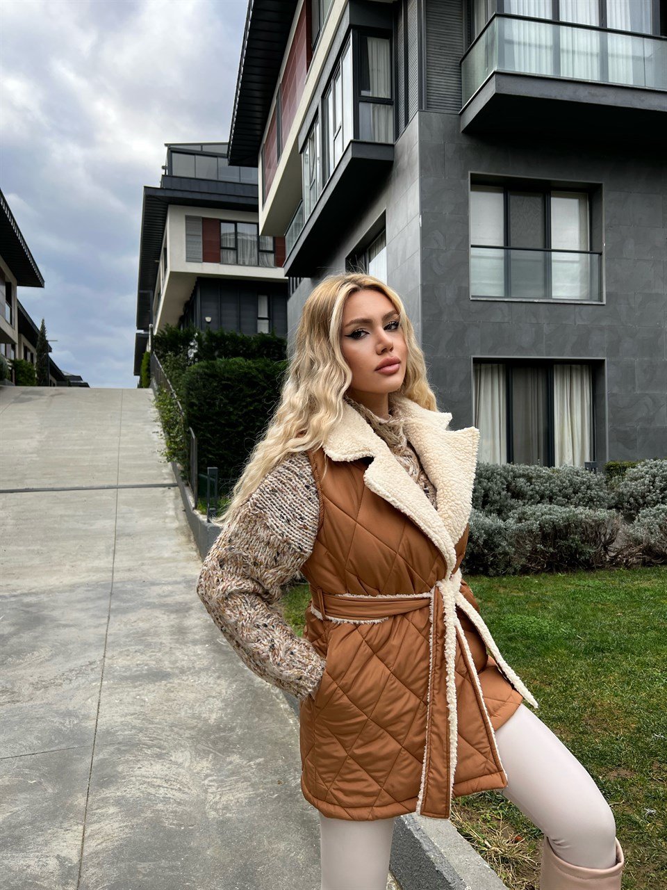 İçi Kürklü KuşaklıTaba Yelek SMD8369