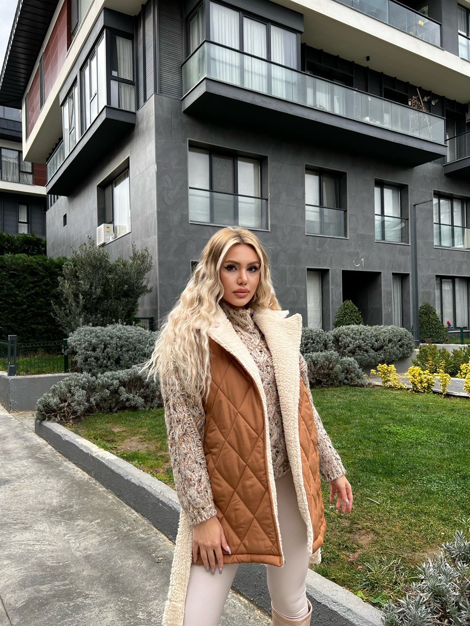 İçi Kürklü KuşaklıTaba Yelek SMD8369