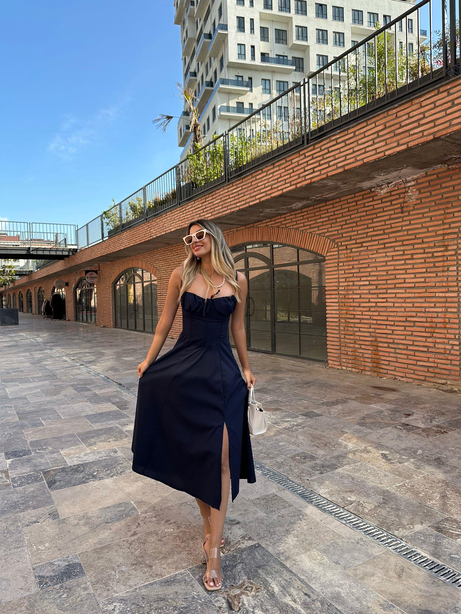 İp Askı Göğüs Ve Sırt Ayarlı Lacivert Torikoton Elbise 07062171