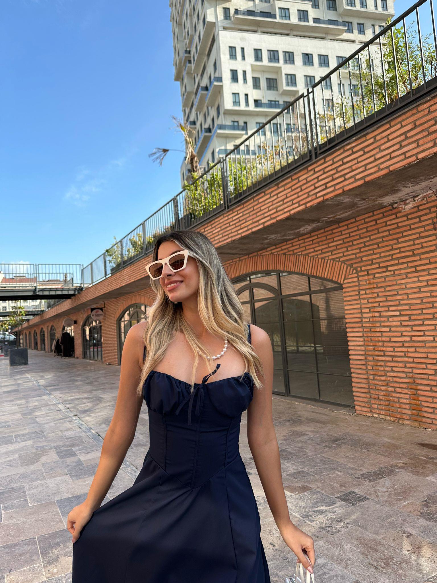 İp Askı Göğüs Ve Sırt Ayarlı Lacivert Torikoton Elbise 07062171