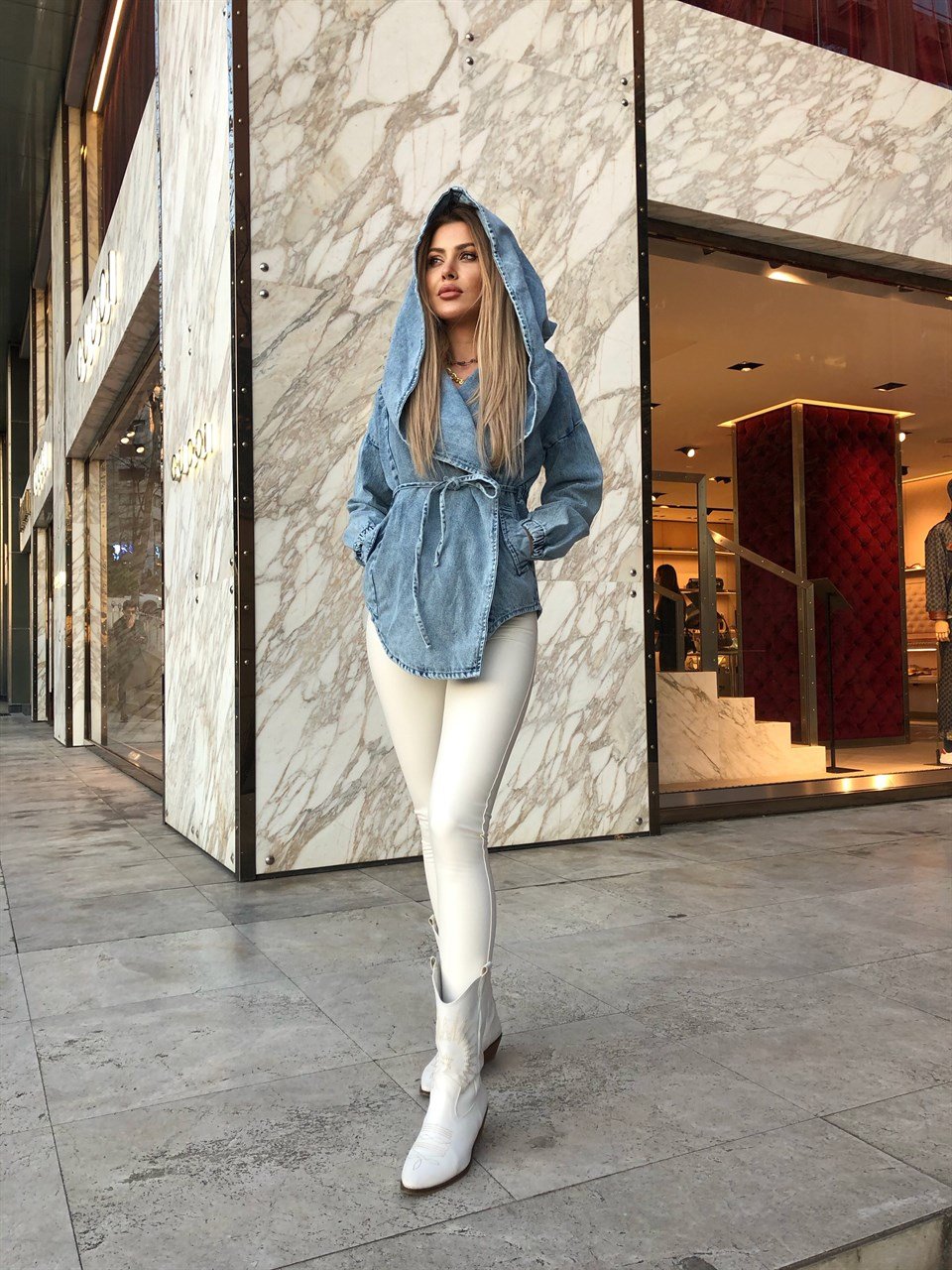 Kapüşonlu Kuşaklı Jean Ceket