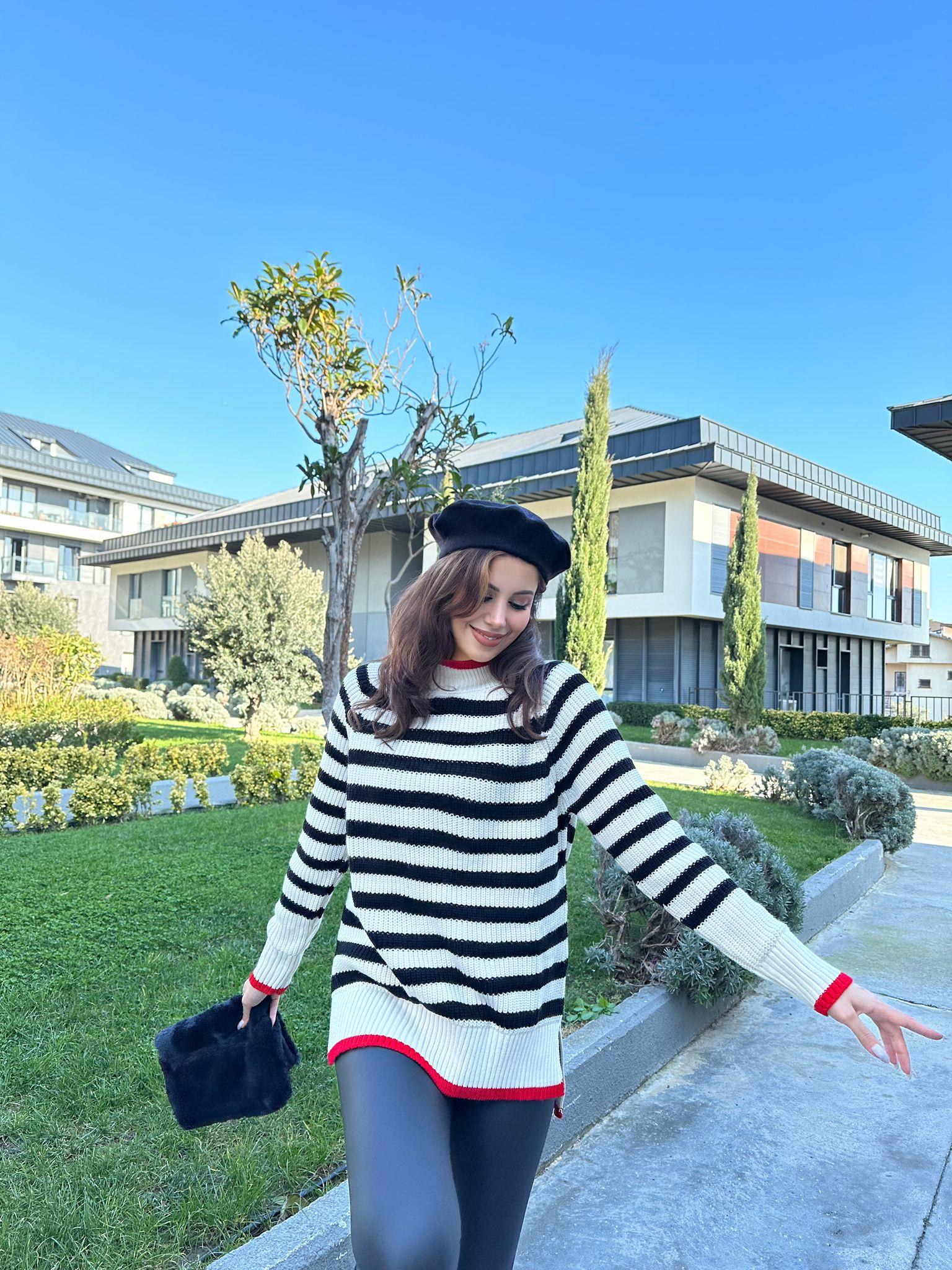 Kırmızı Biyeli Çizgili Triko Kazak 1707548