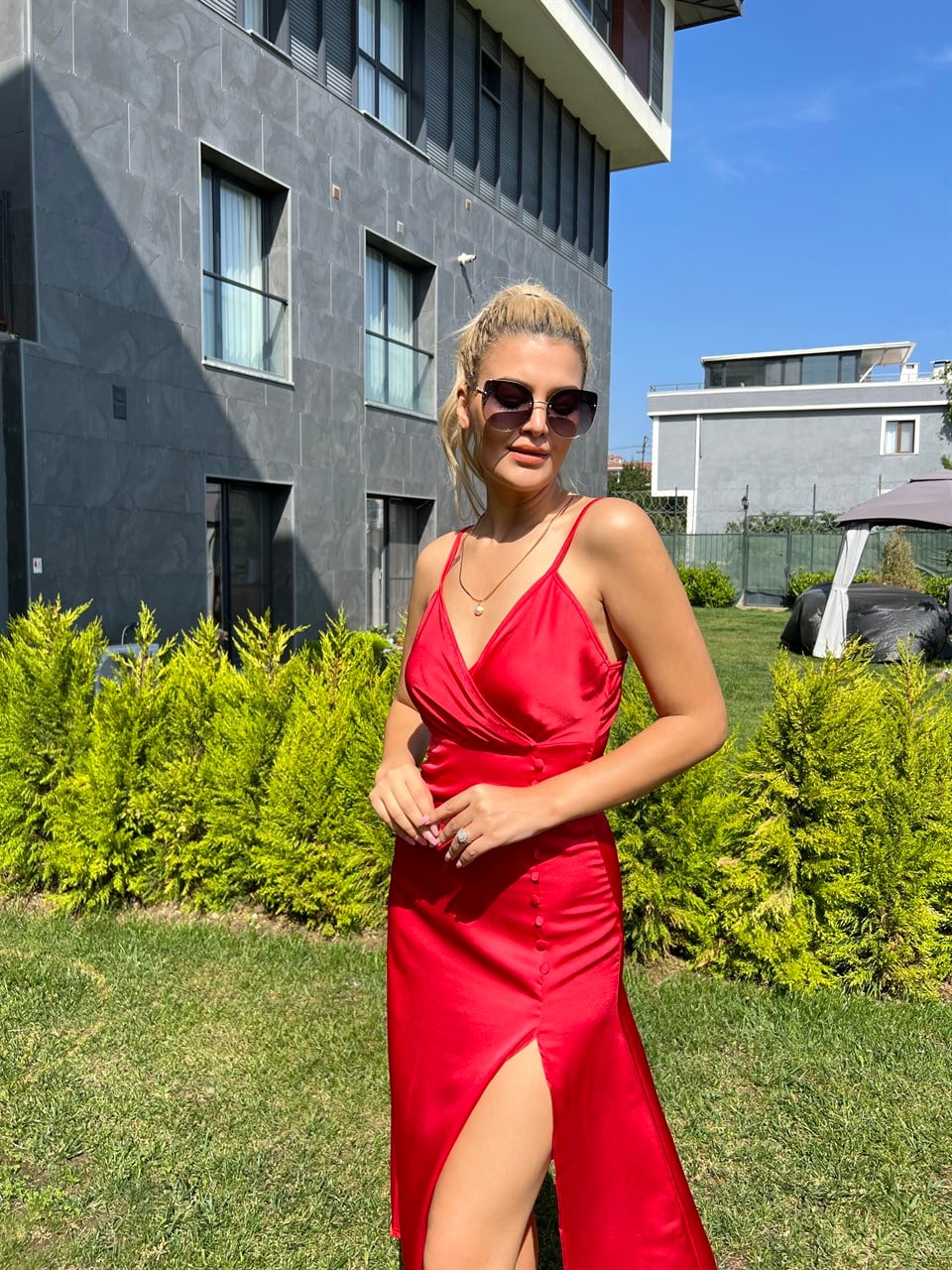 Kırmızı İp Askı Z*ra Model Saten Elbise
