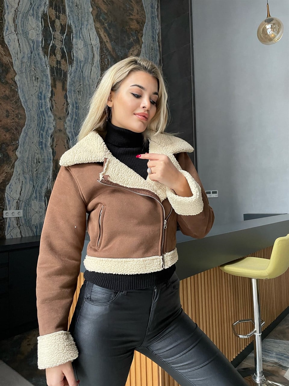 Kısa Yünlü Taba Mont
