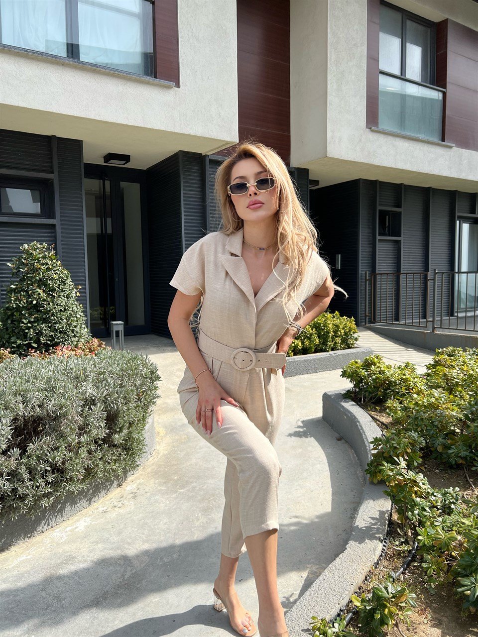 Krem Kemerli Kroseçli Keten Tulum