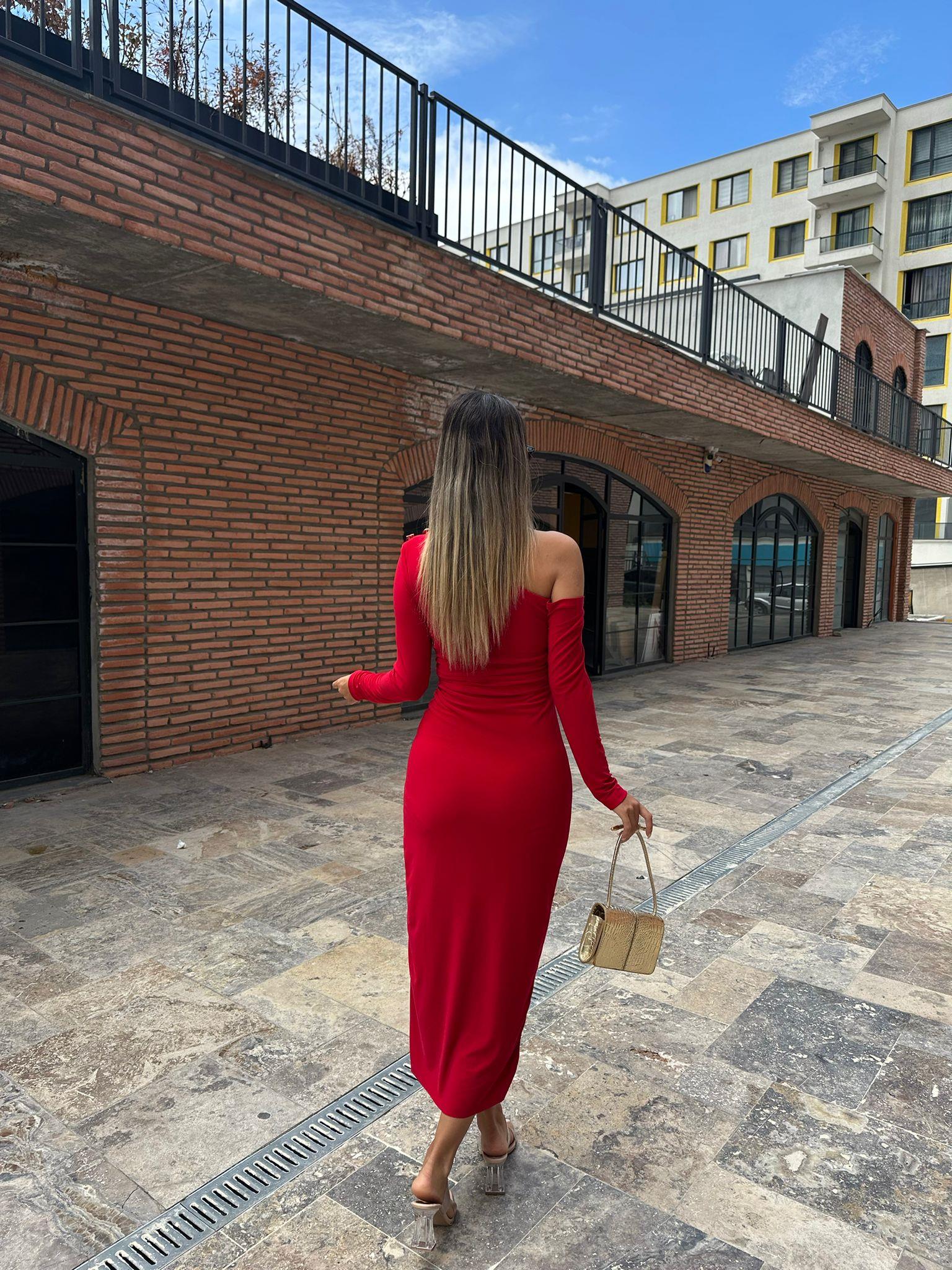 Laura Omuz Aksesuarlı Kırmızı Kalem Elbise kelb1005grs