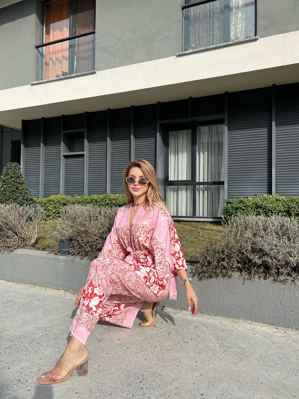 Leela Pembe Çiçekli Kimonolu Takım