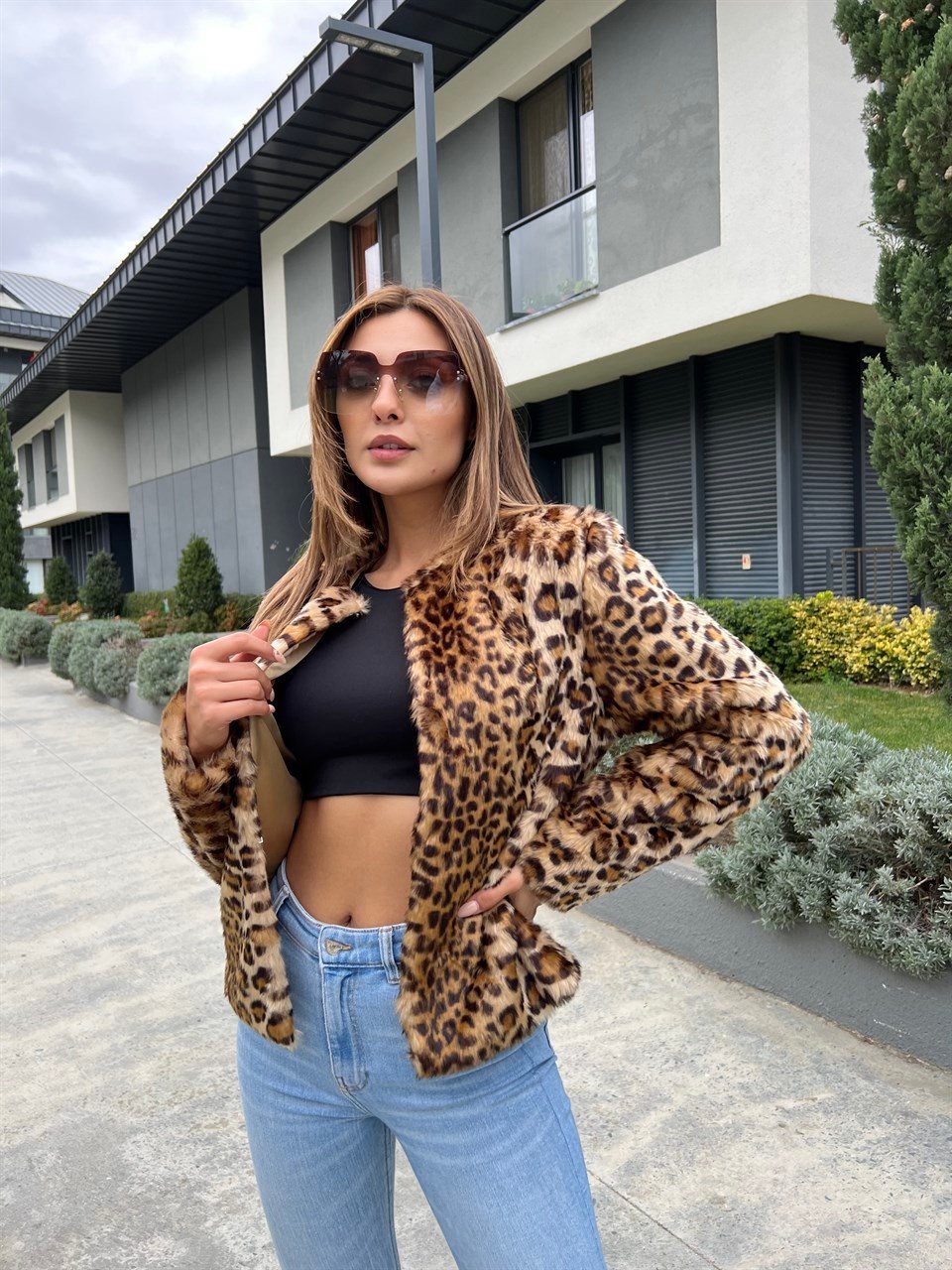 Leopar Desen Kısa Peluş Ceket