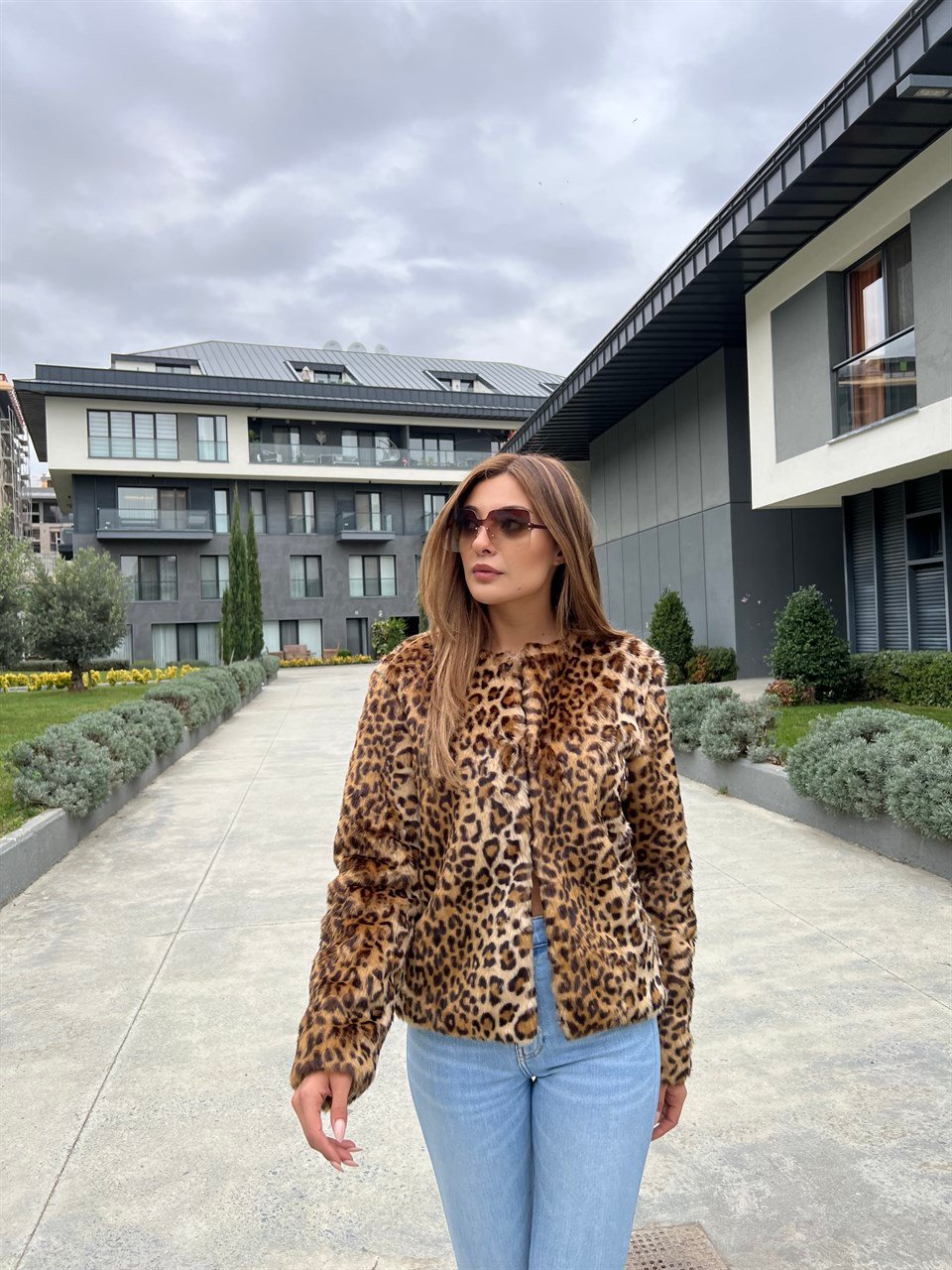 Leopar Desen Kısa Peluş Ceket