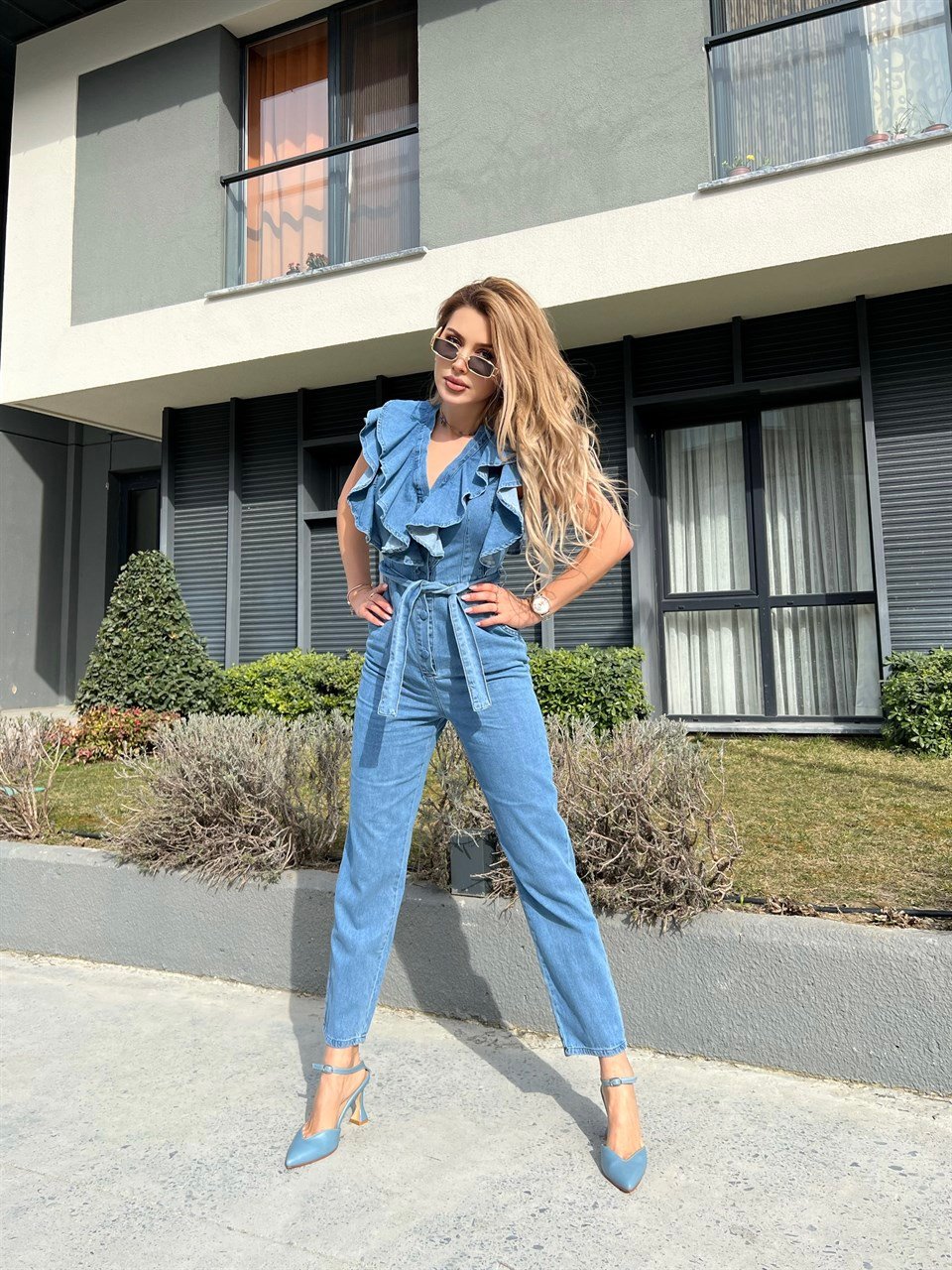 Lessia Göğüs Volanlı Kuşaklı Jean Tulum