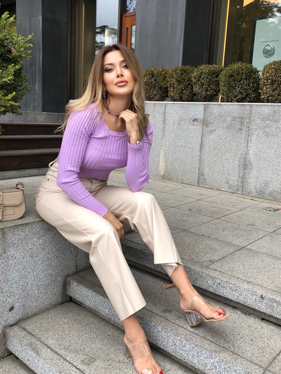Lila Yuvarlak Yaka Triko