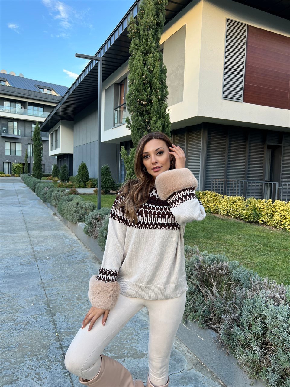 Marka Model Kolları Peluş Vintage Kazak