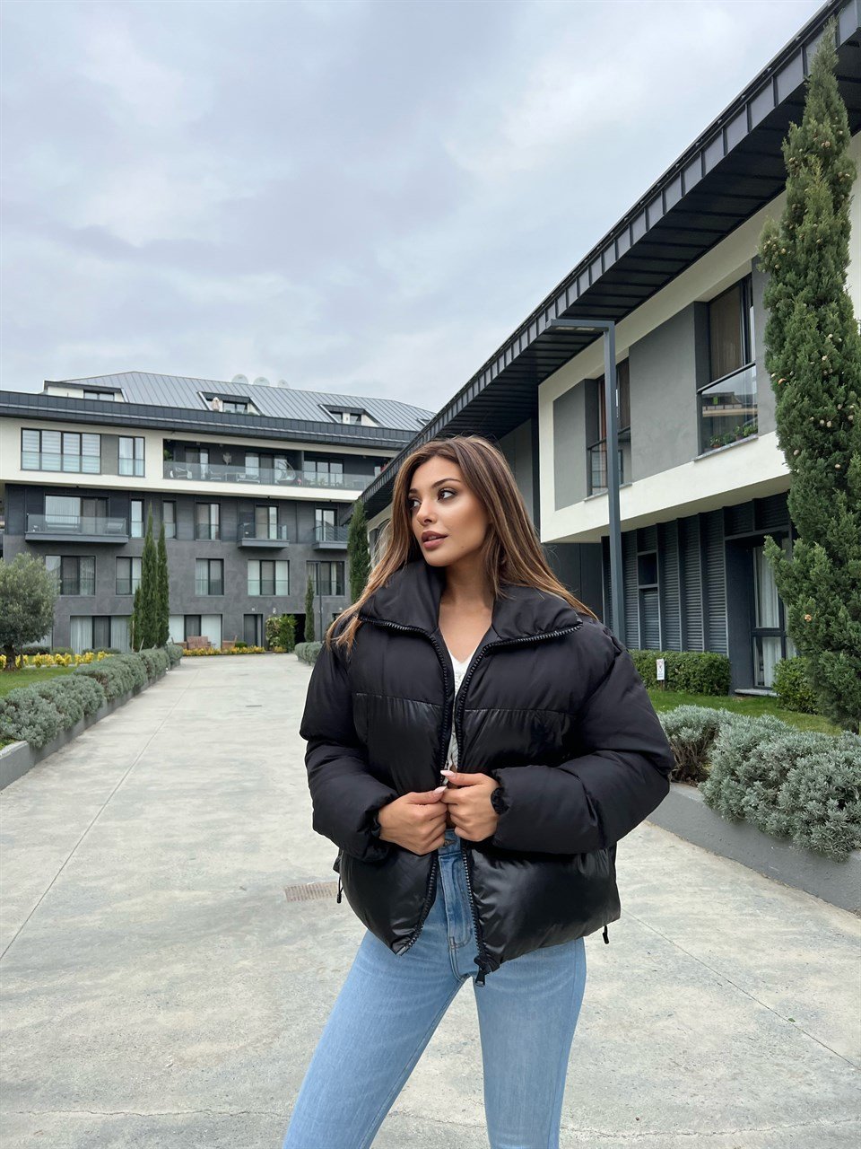 Marka Model Siyah Şişme Mont