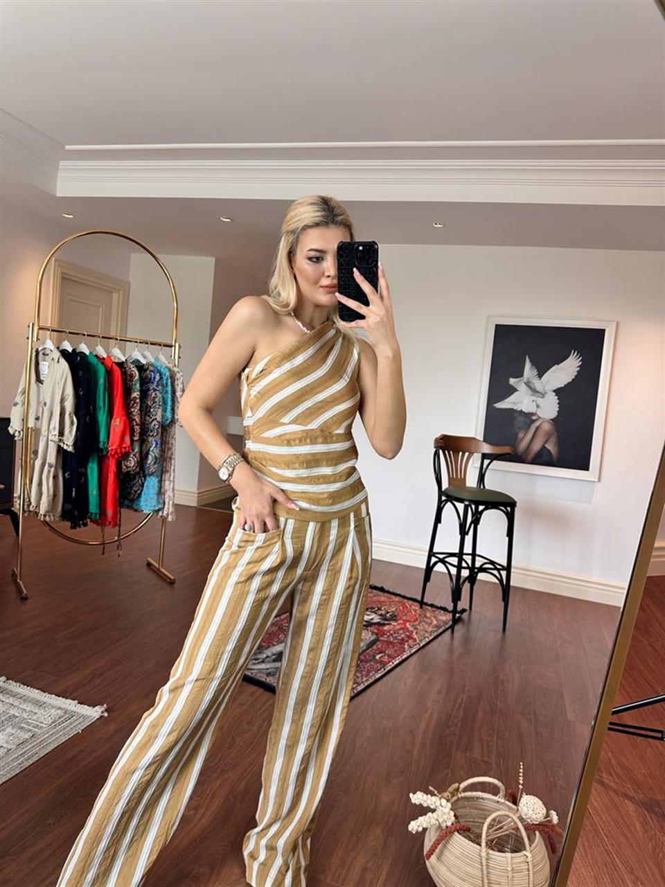 Marka Model Tek Omuz Çizgili Takım 0206258
