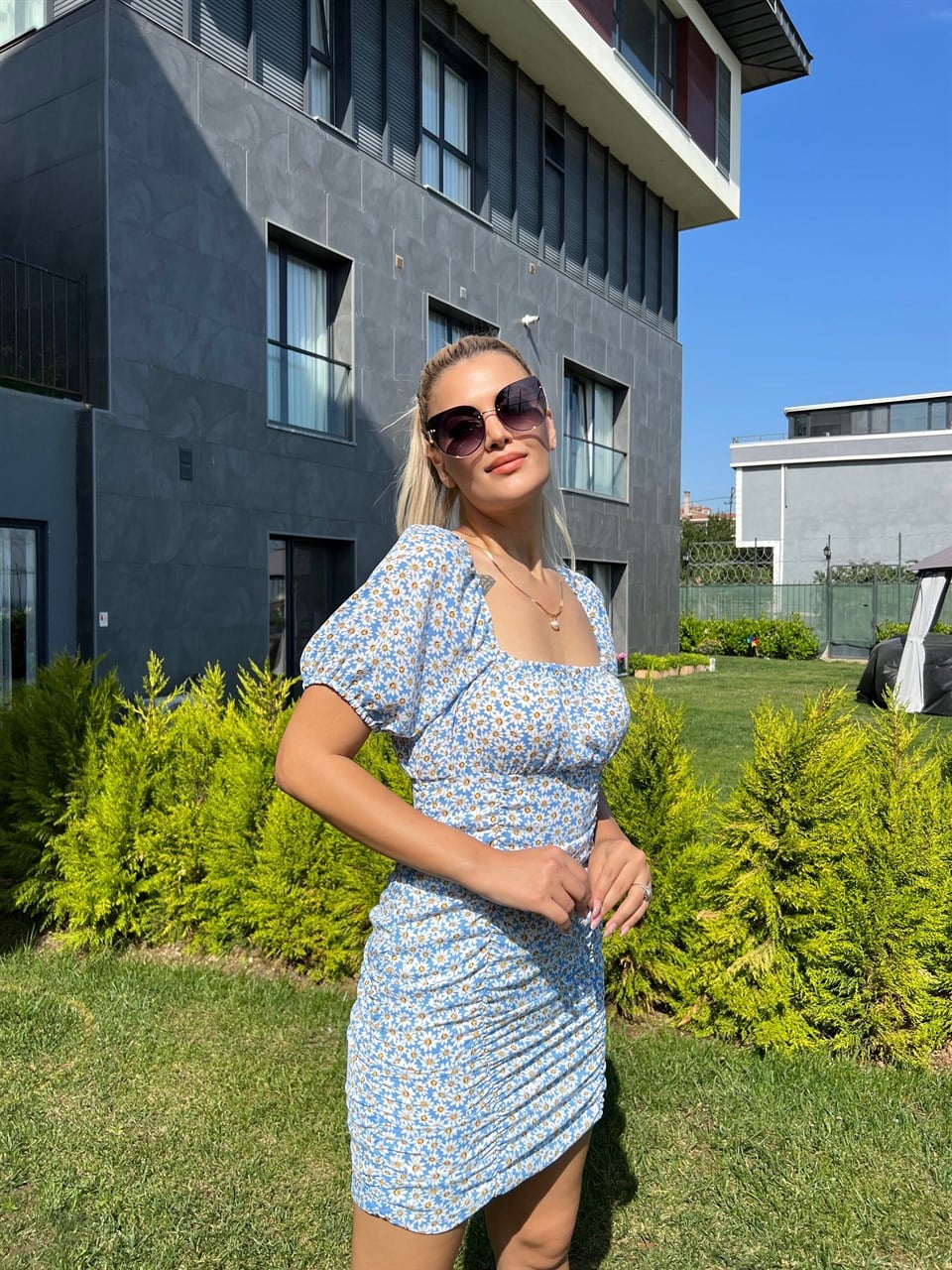 Mavi Papatyalı Mini Elbise