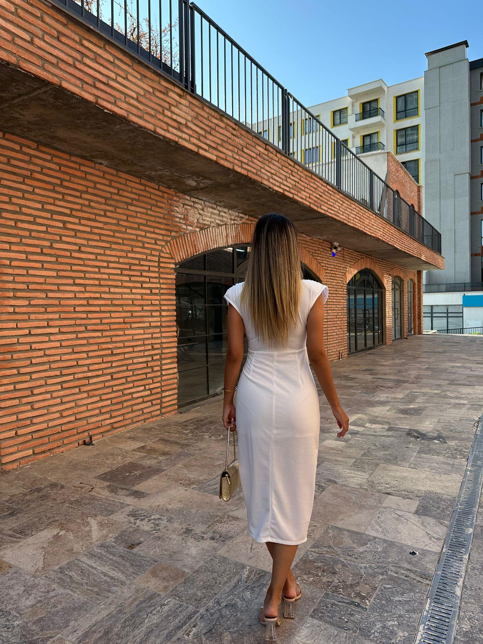Melina Gold Düğme Aksesuarlı Beyaz Kalem Elbise 070621194