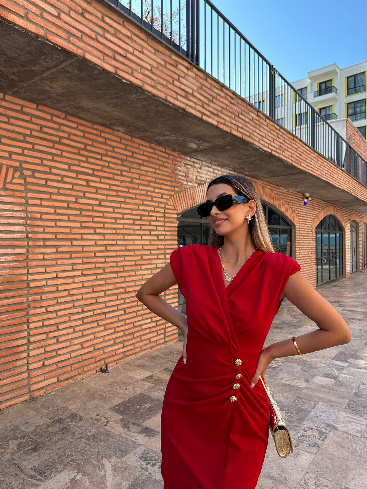 Melina Gold Düğme Aksesuarlı Kırmızı Kalem Elbise 070621194