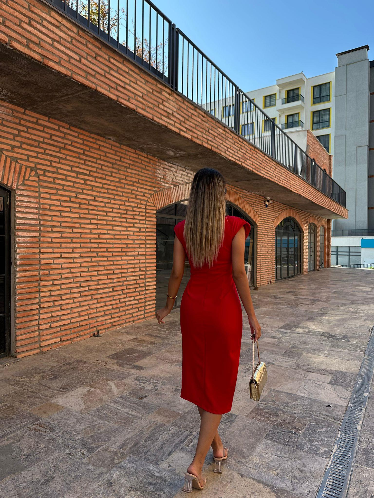 Melina Gold Düğme Aksesuarlı Kırmızı Kalem Elbise 070621194