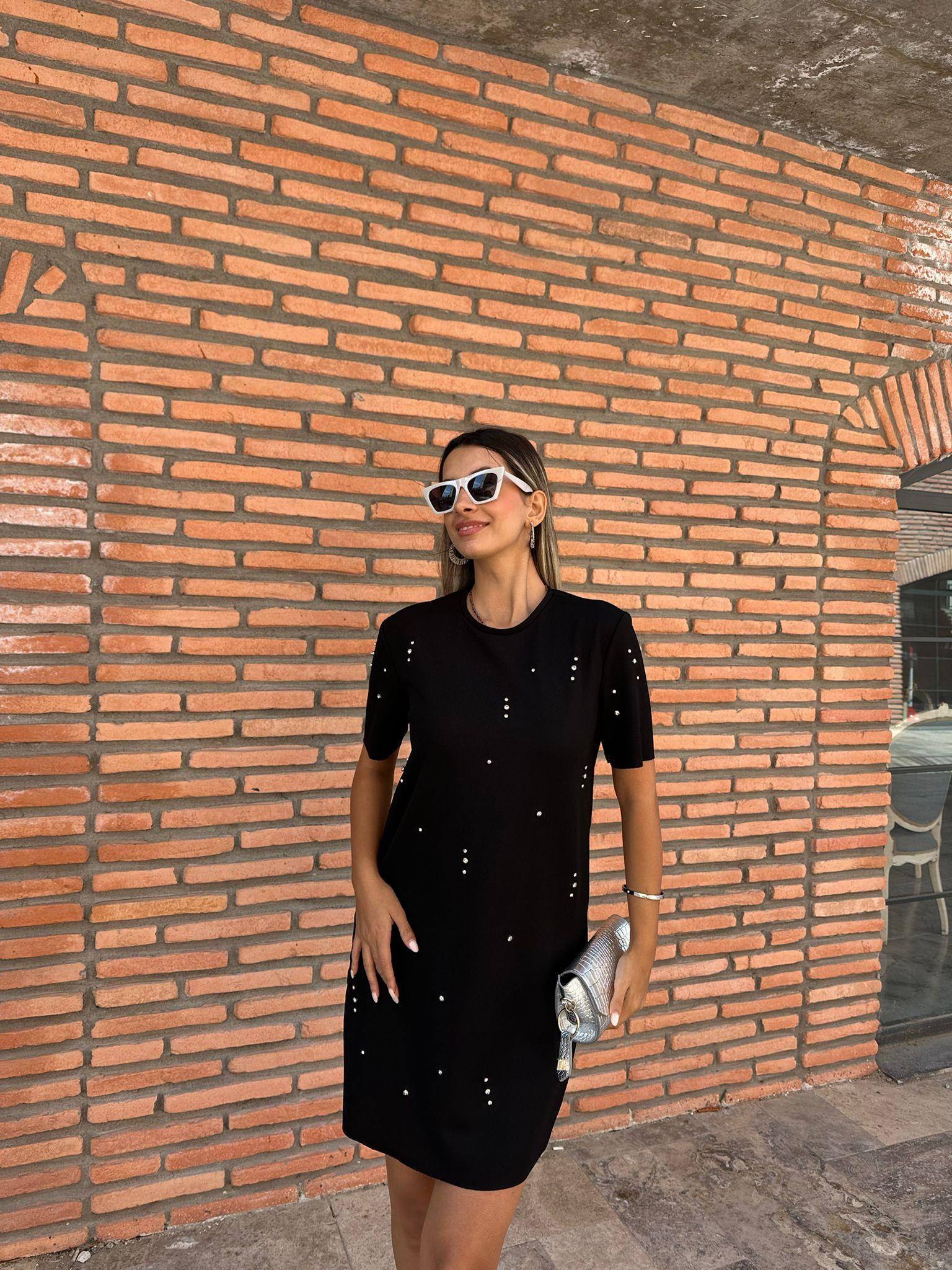 Minik Taşlı Kısa Kollu Siyah Elbise 070621226