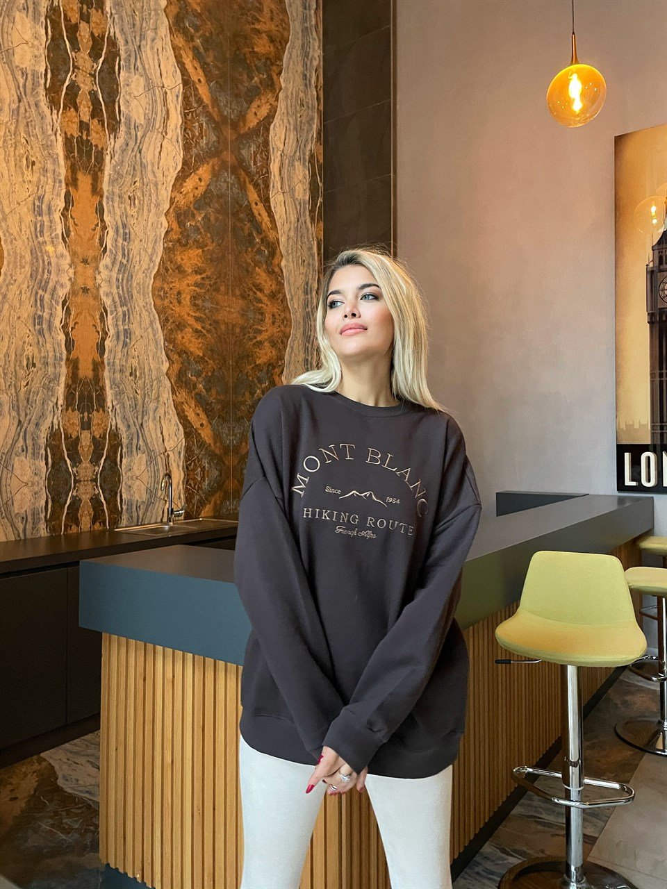 Mont Blanc Yazılı İçi Şardonlu Kahverengi Sweat