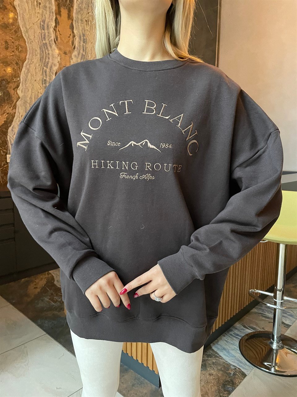Mont Blanc Yazılı İçi Şardonlu Kahverengi Sweat